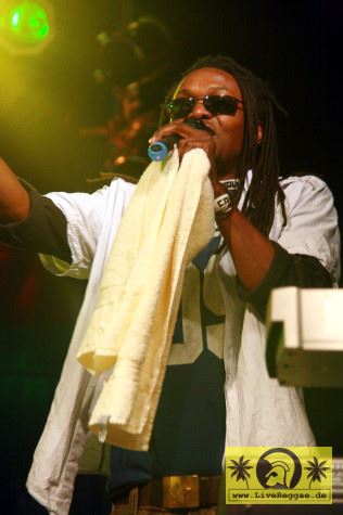 Ray Darwin (UK) and The Yardy Crew 14. Reggae Jam Festival - Bersenbrueck 08. August 2008 (2).JPG